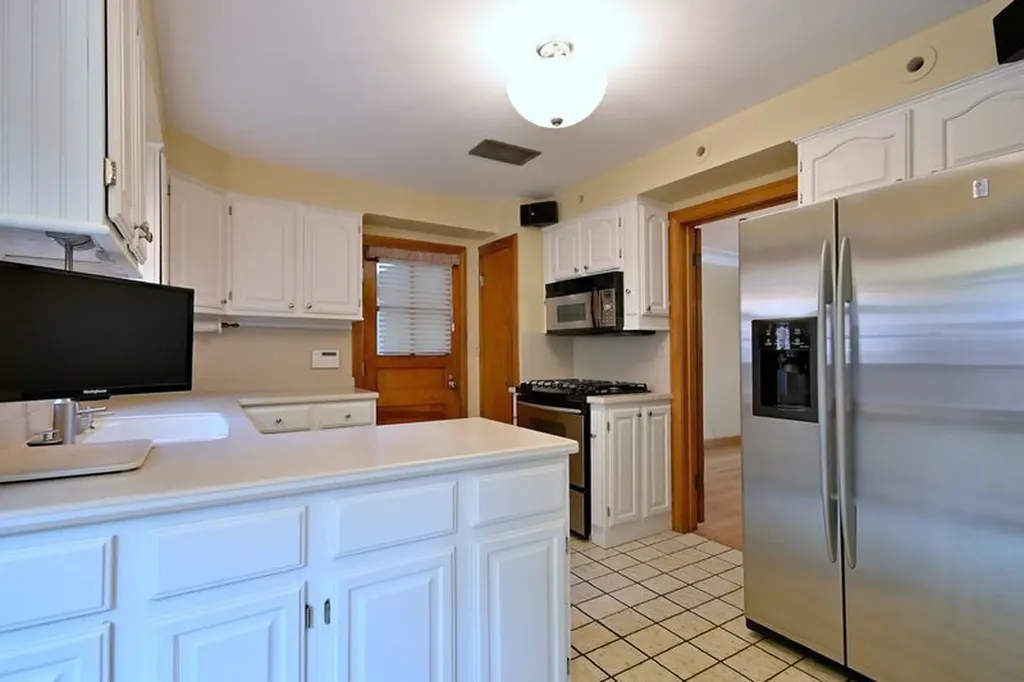 117 West Eggleston Avenue Elmhurst IL 60126