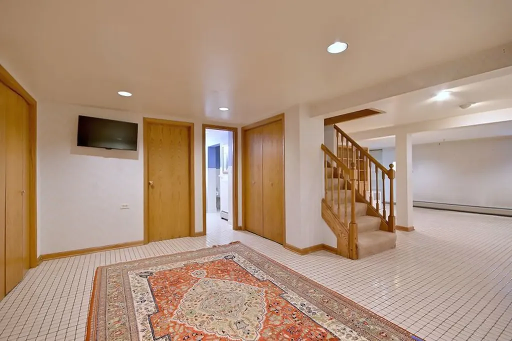117 West Eggleston Avenue Elmhurst IL 60126