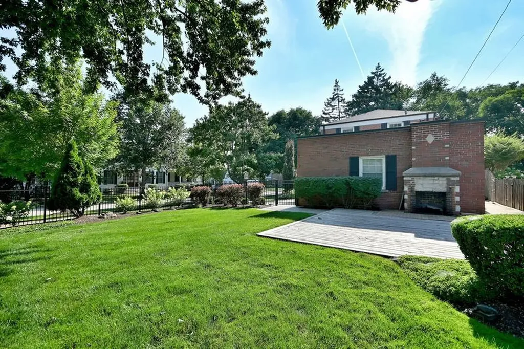 117 West Eggleston Avenue Elmhurst IL 60126