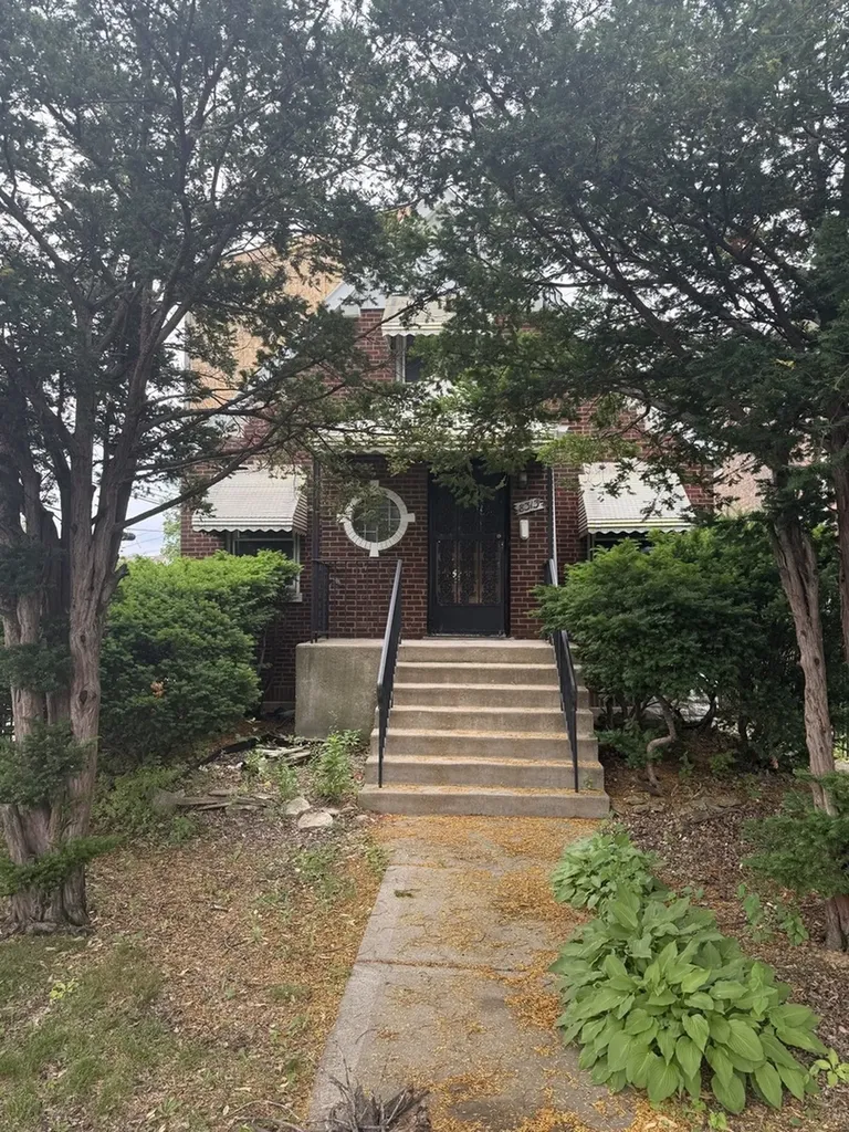 8313 South Wabash Avenue Chicago IL 60619