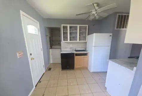 12 Circle Drive E Montgomery IL 60538