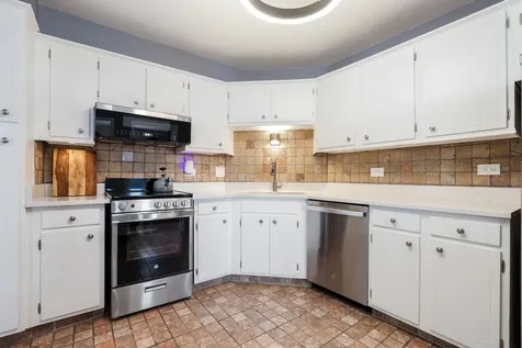 141 North La Grange Road La Grange IL 60525