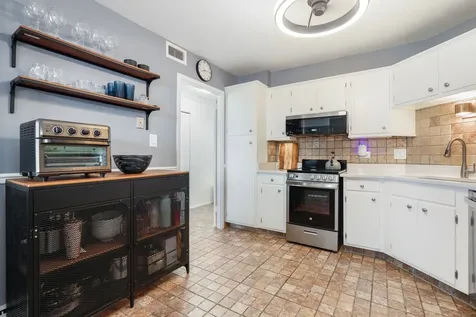141 North La Grange Road La Grange IL 60525