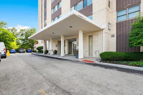 141 North La Grange Road La Grange IL 60525