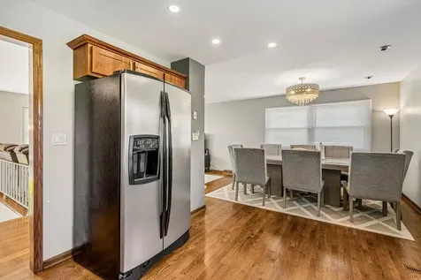 774 Polynesian Drive Des Plaines IL 60016