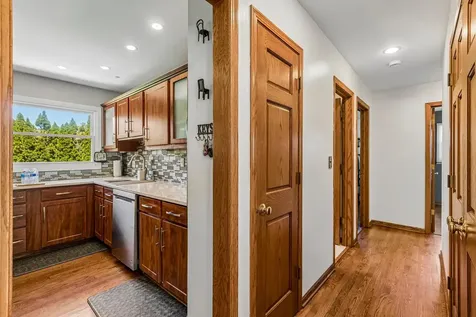 774 Polynesian Drive Des Plaines IL 60016