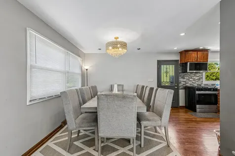 774 Polynesian Drive Des Plaines IL 60016