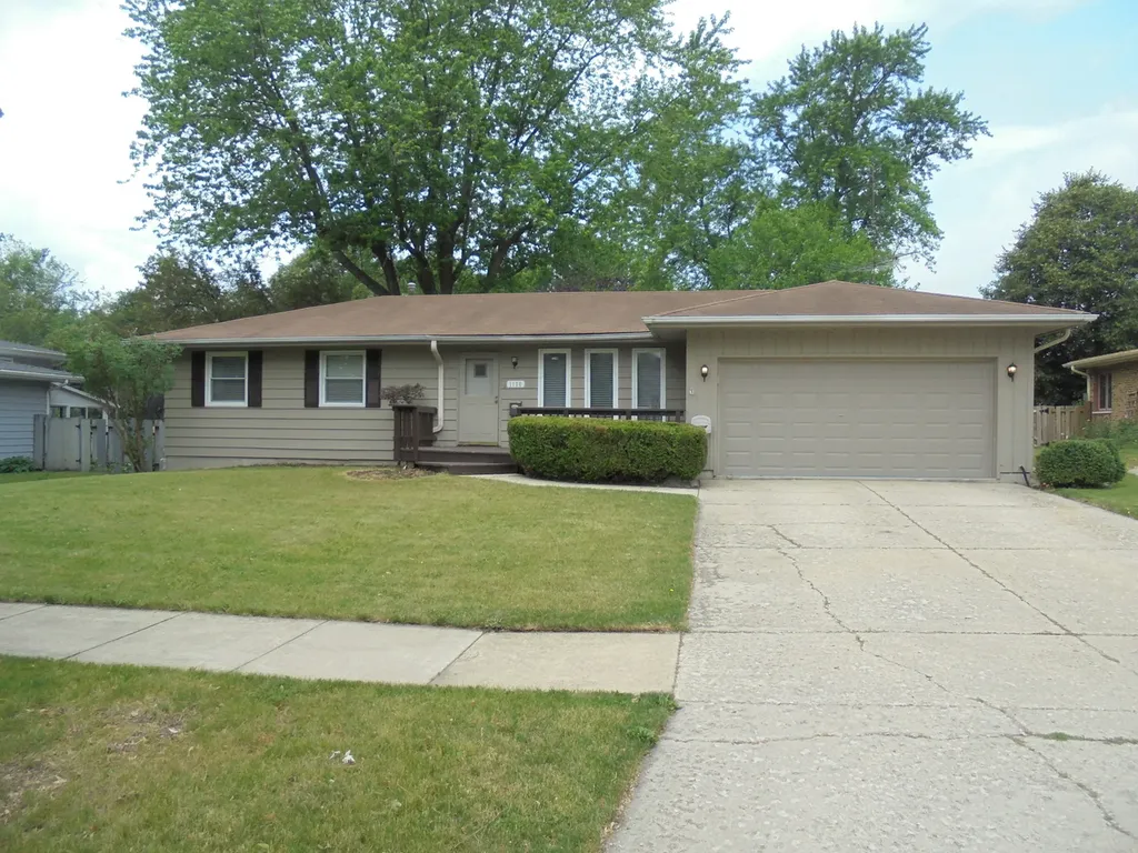 1130 Laurel Drive Aurora IL 60506