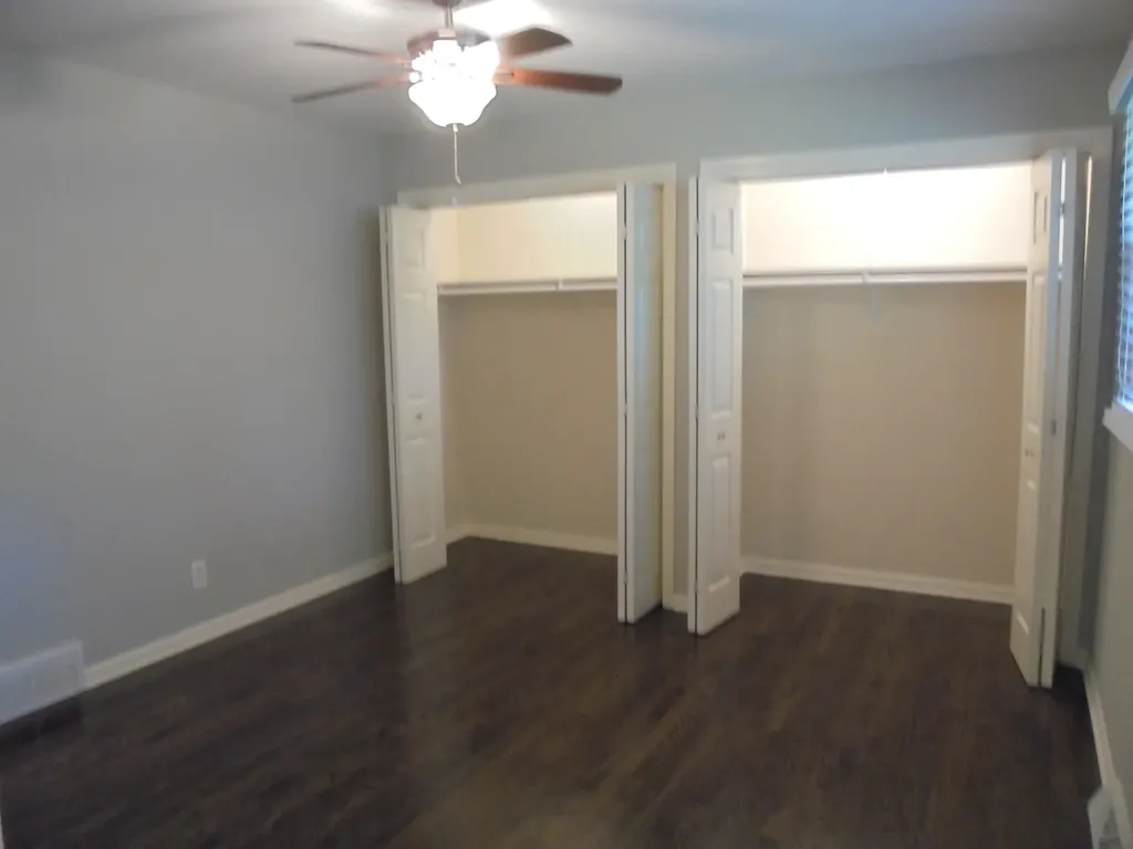 1130 Laurel Drive Aurora IL 60506