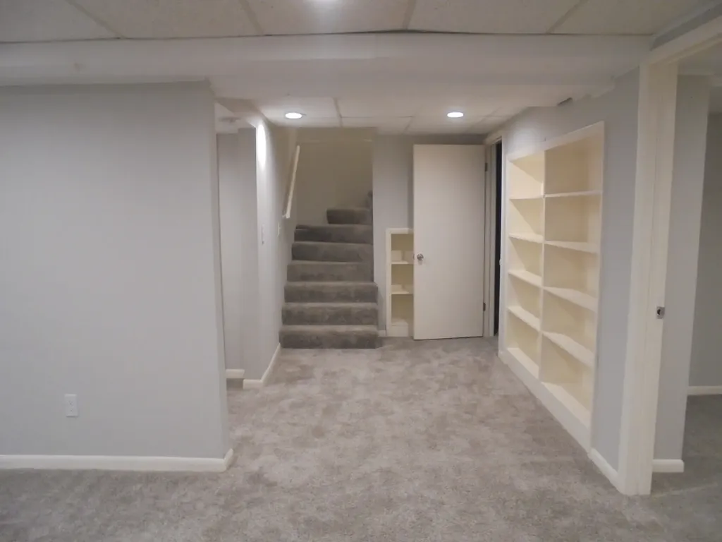 1130 Laurel Drive Aurora IL 60506