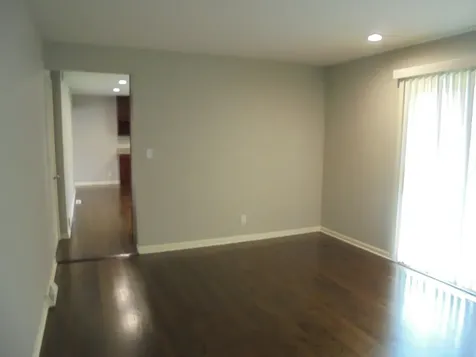 1130 Laurel Drive Aurora IL 60506