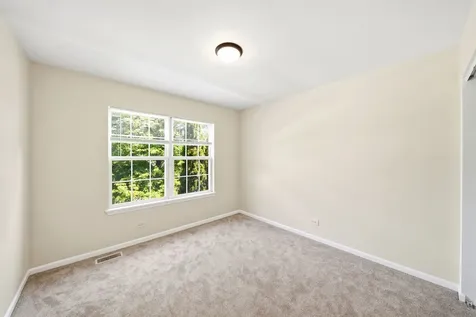 1329 Newport Street Mundelein IL 60060