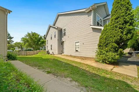 1329 Newport Street Mundelein IL 60060