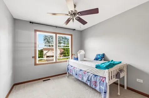 2005 Red Barn Road Woodstock IL 60098