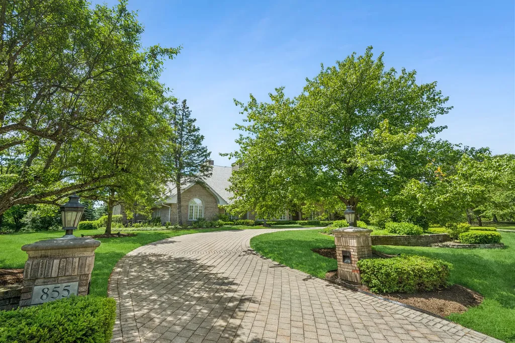 855 Jennifer Court Lake Forest IL 60045