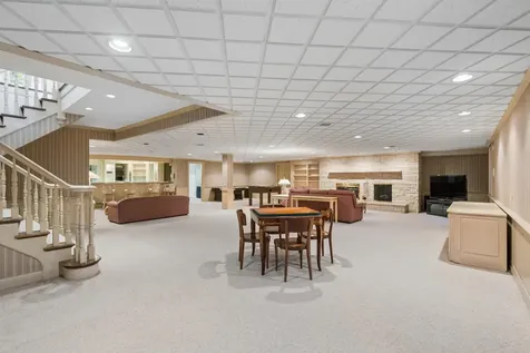 855 Jennifer Court Lake Forest IL 60045