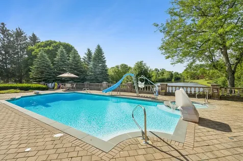 855 Jennifer Court Lake Forest IL 60045