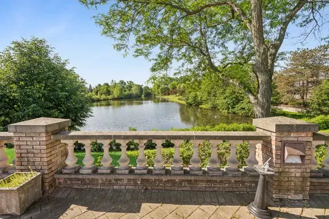 855 Jennifer Court Lake Forest IL 60045