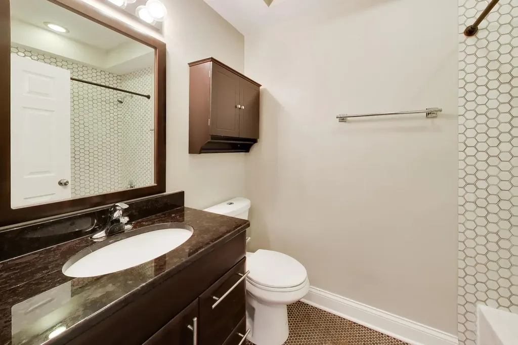 5302 North Kedzie Avenue Chicago IL 60625