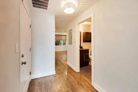 5302 North Kedzie Avenue Chicago IL 60625