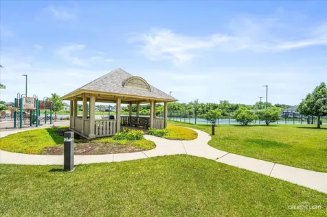 798 Richwood Avenue Elgin IL 60124