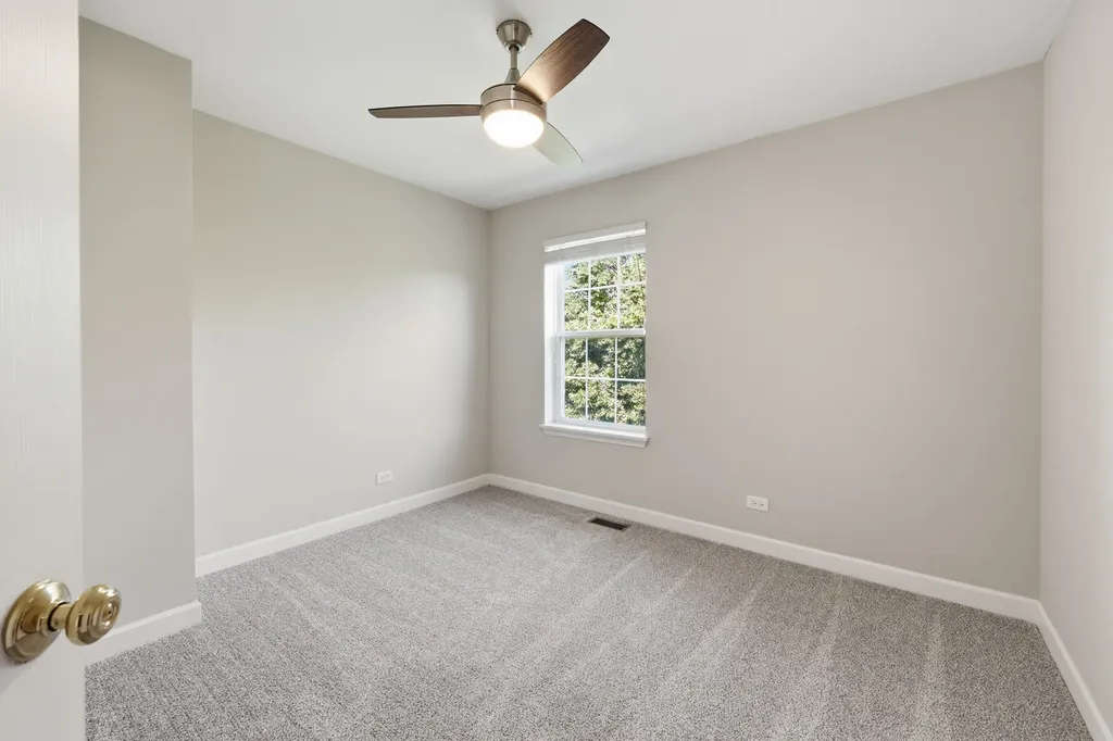 1103 Bartholdi Court Carol Stream IL 60188