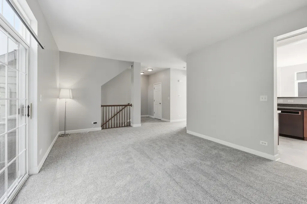 1103 Bartholdi Court Carol Stream IL 60188