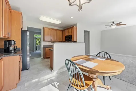 1103 Bartholdi Court Carol Stream IL 60188