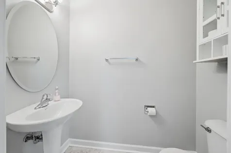 1103 Bartholdi Court Carol Stream IL 60188