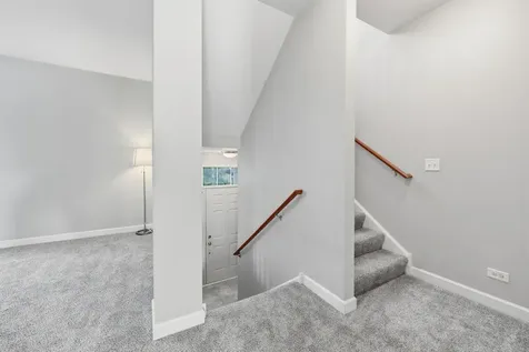 1103 Bartholdi Court Carol Stream IL 60188