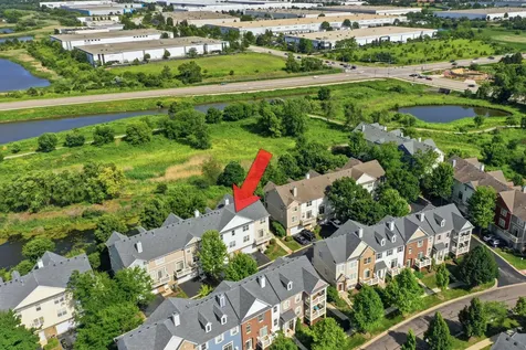 1103 Bartholdi Court Carol Stream IL 60188
