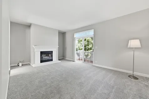 1103 Bartholdi Court Carol Stream IL 60188