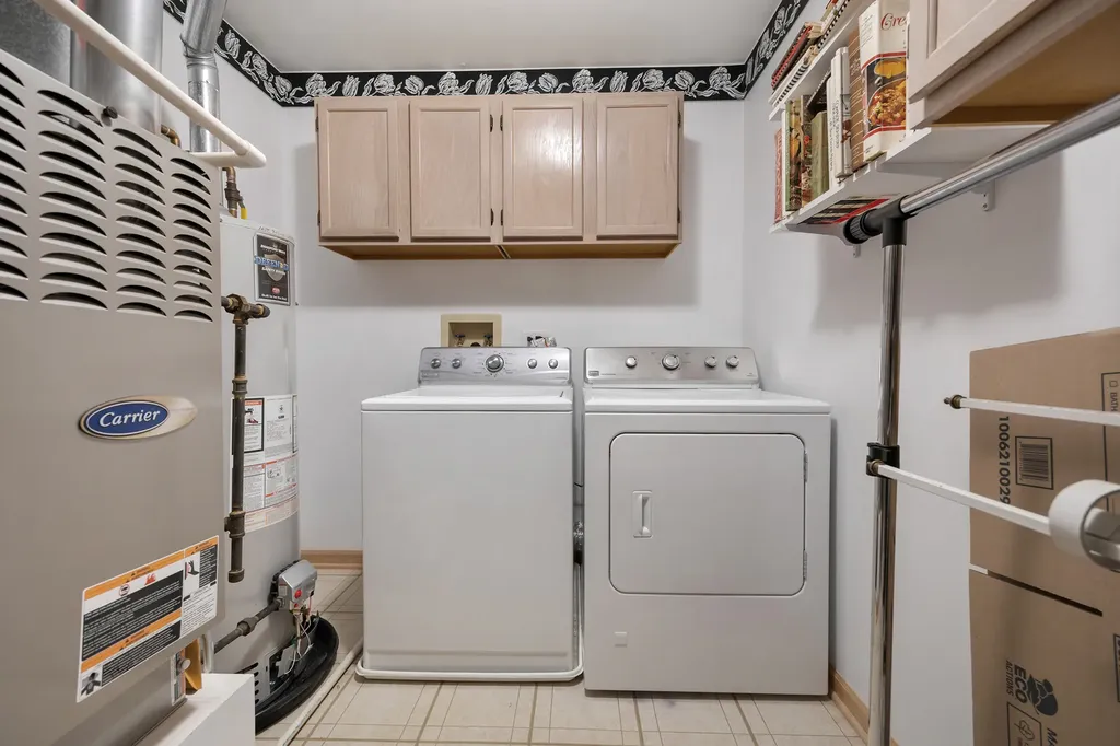 75 Larch Court Schaumburg IL 60193