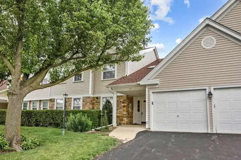 75 Larch Court Schaumburg IL 60193
