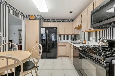 75 Larch Court Schaumburg IL 60193