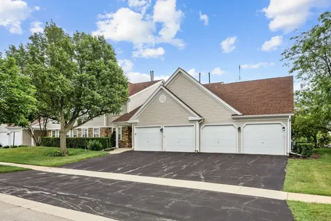 75 Larch Court Schaumburg IL 60193