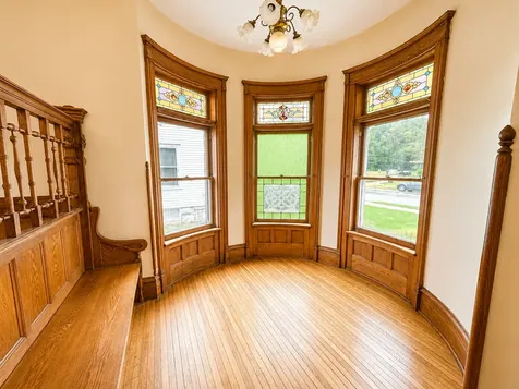 642 West Stephenson Street Freeport IL 61032