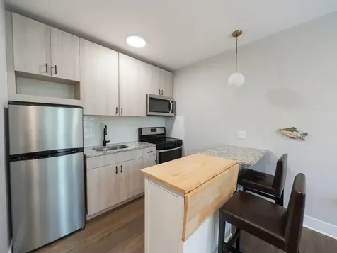 4004 North Bell Avenue Chicago IL 60618