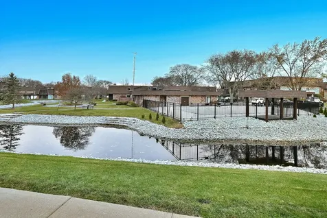 9176 South Road Palos Hills IL 60465