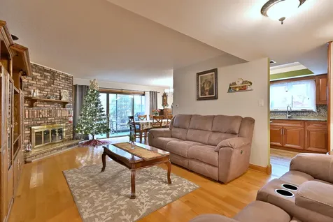 9176 South Road Palos Hills IL 60465