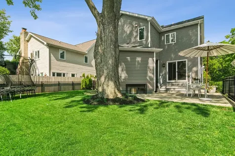 716 Highland Avenue Barrington IL 60010