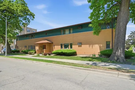 7525 Adams Street Forest Park IL 60130