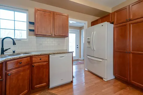 40431 North Fairview Street Antioch IL 60002