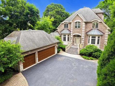 995 Old Elm Place Glencoe IL 60022