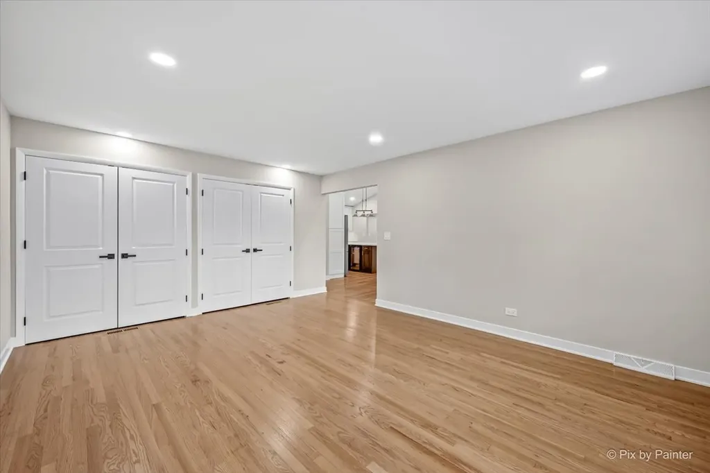 662 Orchard Court Roselle IL 60172