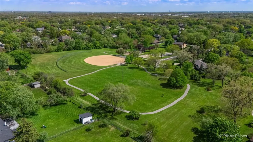 662 Orchard Court Roselle IL 60172