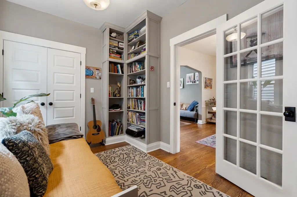 2241 West Foster Avenue Chicago IL 60625