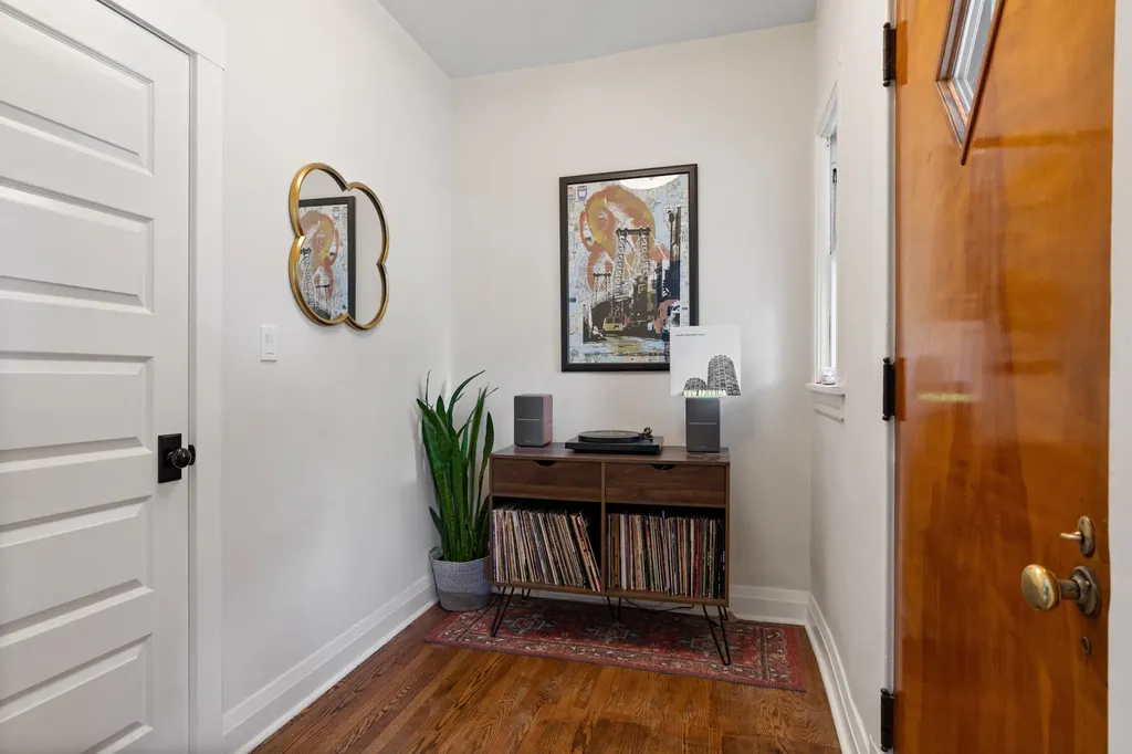 2241 West Foster Avenue Chicago IL 60625
