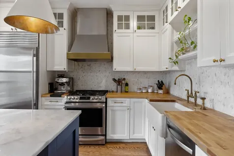 2241 West Foster Avenue Chicago IL 60625