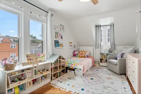 2241 West Foster Avenue Chicago IL 60625